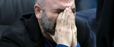 Saviano è disperato e lancia un allarme da ridere: “Chi vota sì al referendum fa gioire la mafia”