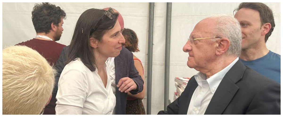 Pd nel panico: De Luca pronto a correre da solo a Salerno, a Cosenza si spacca il partito. Rivolta delle donne dem contro Decaro Pd nel panico: De Luca pronto a correre da solo a Salerno, a Cosenza si spacca il partito. Rivolta delle donne dem contro Decaro