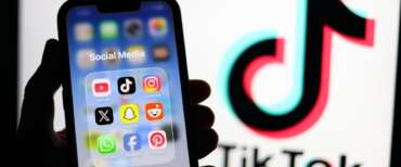 TikTok crea dipendenza ai bambini? Il colosso cinese patteggia con gli accusatori per evitare un processo negli Usa
