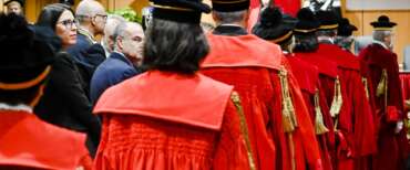 Anm, la mossa gravissima: denuncia l’Italia alla Ue, FdI: “Fa politica senza neanche mascherarsi”