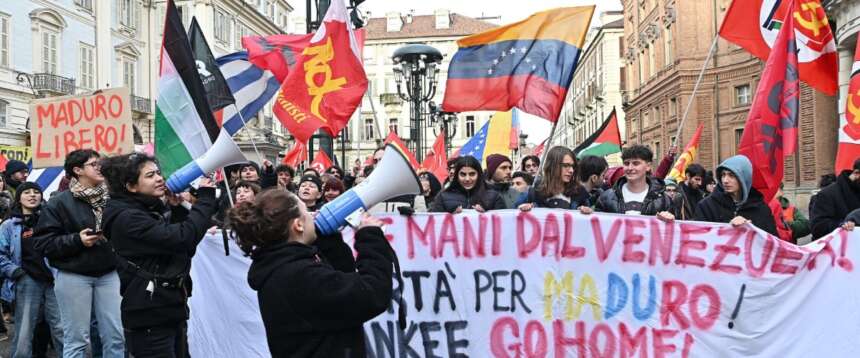 La manifestazione pro-Pal e pro Maduro di Torino