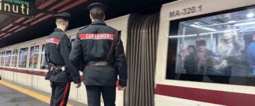 Paura a bordo a Modena, tunisino 39enne molesta una disabile sul treno. I passeggeri lo bloccano e lo fanno arrestare