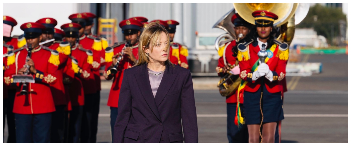 Meloni al vertice Italia Africa cita Giovanni Paolo II: “Tutti siamo responsabili di tutti” (testo e video integrale) Meloni al vertice Italia Africa cita Giovanni Paolo II: “Tutti siamo responsabili di tutti” (testo e video integrale)