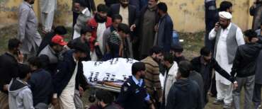 Sanguinoso attentato in Pakistan: 31 morti durante un’ esplosione in una moschea scita durante il momento di preghiera