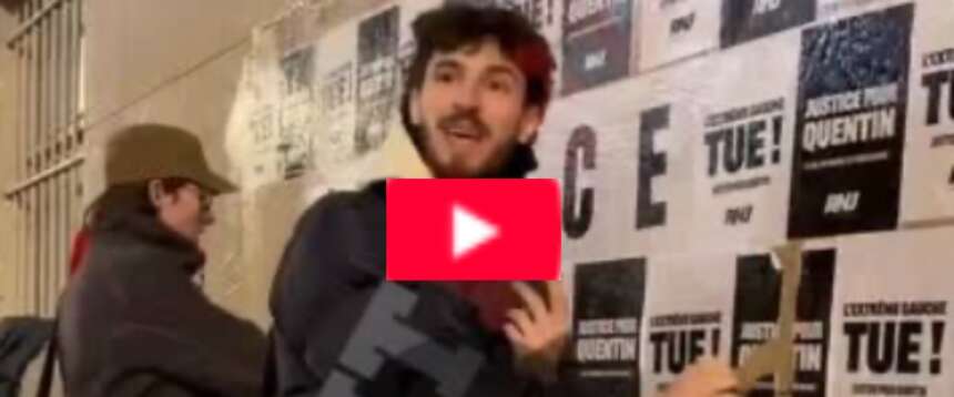 Omicidio Quentin, gli antifascisti continuano a inneggiare alla sua morte strappando i manifesti (video)
