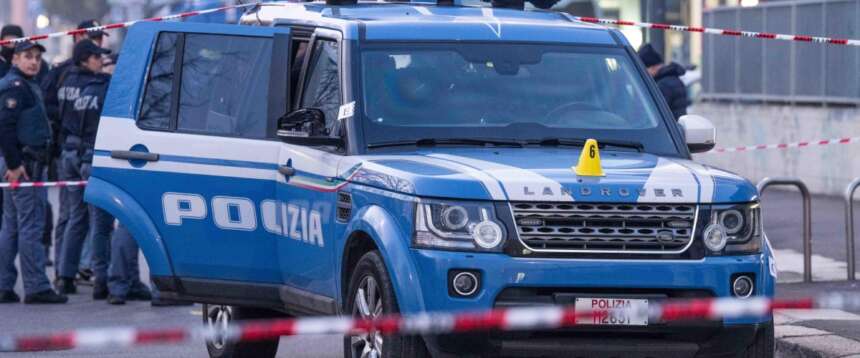 Sparatoria a Milano, indagati tutti e 4 poliziotti che hanno risposto al fuoco del 30enne cinese