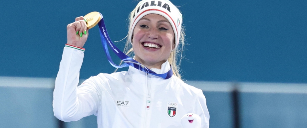 Capolavoro di Francesca Lollobrigida: regala all’Italia il primo oro e a se stessa un record storico. Meloni: orgoglio azzurro. Bravissima!