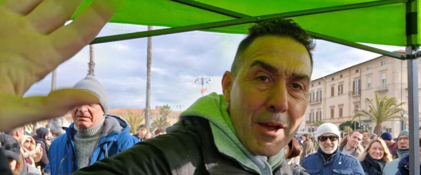 Vannacci lascia la Lega