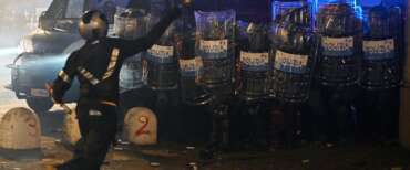 Askatasuna, già scarcerati i 3 fermati per la guerriglia a Torino. Sconcerto e rabbia per il solito copione