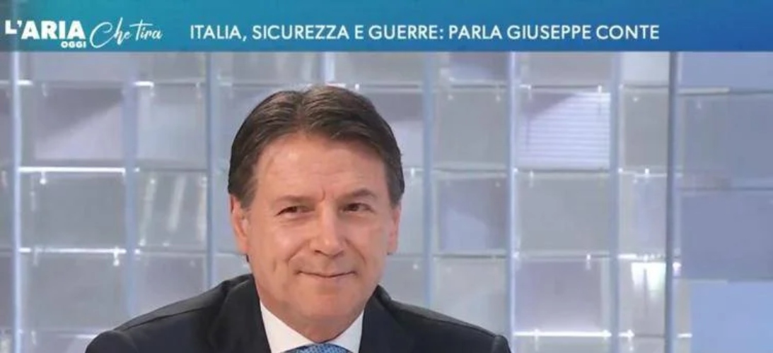 Conte incastrato da una domanda su Putin confessa ma non spiega: “Sì, ho il suo numero…”