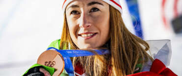 Goggia, meravigliosa faccia di bronzo (video). Eroica Brignone: decima a nove mesi dal crack