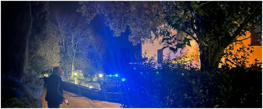 Identificato il ladro infilzato sul cancello di una villa ad Arezzo e morto dissanguato: è un pregiudicato albanese