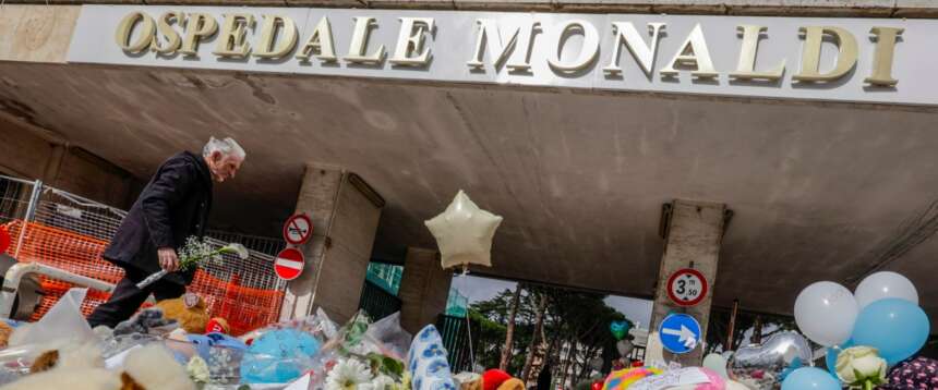 Domenico, è scambio di accuse tra Napoli e Bolzano. Il Monaldi si assolve: decisivo chi ha messo il ghiaccio secco