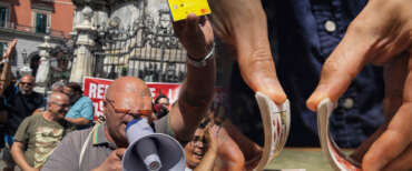 Ci mancava solo il Reddito di “pokeranza”: l’ultima truffa col sussidio grillino in una bisca clandestina…