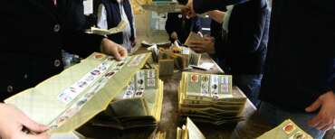 Legge elettorale, il centrodestra deposita il testo: proporzionale e premio al 40. Per la sinistra “è una schifezza”, ma non lo ha letto