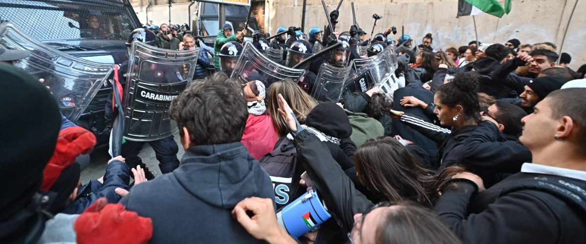 violenze pro pal dalla procura di torino misure cautelari per 18 antagonisti da Secoloditalia.it violenze pro pal dalla procura di torino misure cautelari per 18 antagonisti