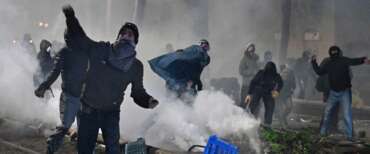 Il documento choc di Askatasuna: “Il pestaggio è giusto e salutare”. FdI: “La sinistra prenda le distanze dagli attivisti rossi”