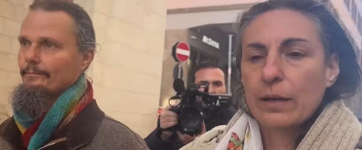 Famiglia nel bosco in fuga dall’Italia di giudici e servizi sociali: “Non vogliamo rimanere qui, troppa sofferenza”