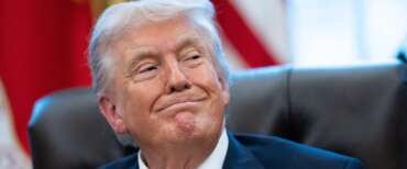 Trump sempre più sicuro sulla guerra in Iran: “Stiamo stravincendo”. Fiducioso anche su Hormuz