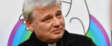 L’elemosiniere di Papa Francesca che aiutò gli occupanti abusivi a riavere la luce torna in Polonia da Arcivescovo di Lodz