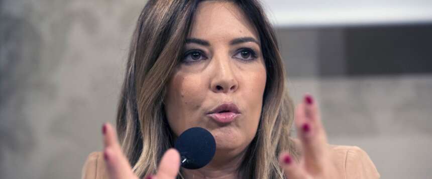 Lucarelli s’è svegliata partigiana: “Rai troppo di destra, io ho fatto cacciare Montesano per la maglia della X Mas”