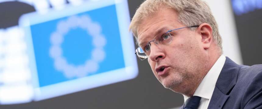 Migranti e nuovo regolamento votato in plenaria a Bruxelles dal Parlamento europeo: una vittoria del modello Italia e del governo italiano. E ora nuovo standard europeo