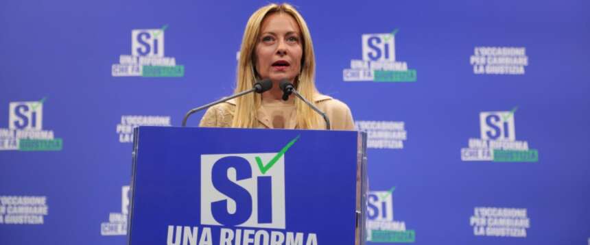 Meloni agli italiani: “Scrivete il vostro futuro, questo è il momento di scegliere: votate Sì per aprire una pagina nuova”