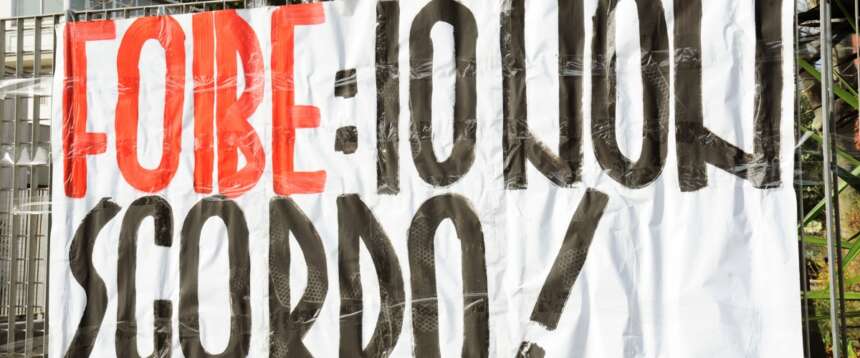 Milano, studente sospeso per uno striscione e cartelloni appesi in ricordo delle Foibe