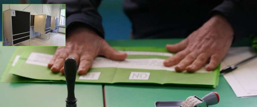 Referendum, i casi dei furbetti del selfie in cabina a Catania e Catanzaro