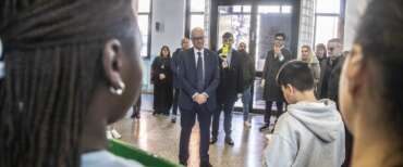 L’appello di Valditara: “Social devastanti, dobbiamo vietarli ai più piccoli”