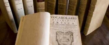 Allarme della Crusca: “Il futuro della lingua italiana è a rischio. Dobbiamo tornare ad inventare”