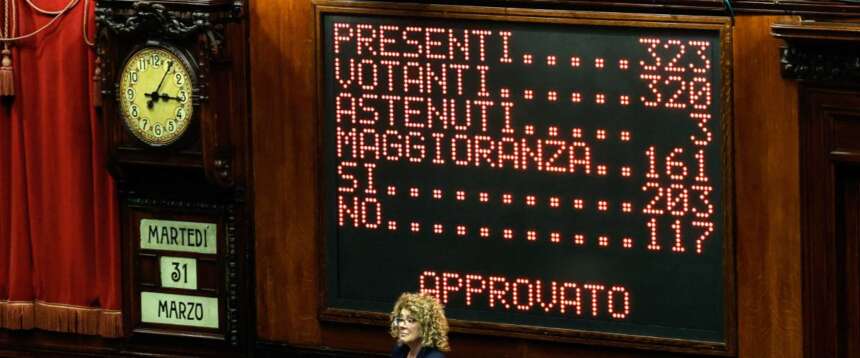 Via libera della Camera alla fiducia sul dl Bollette