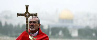 A Pizzaballa “accesso pieno e immediato” al Santo Sepolcro. Dietrofront di Israele