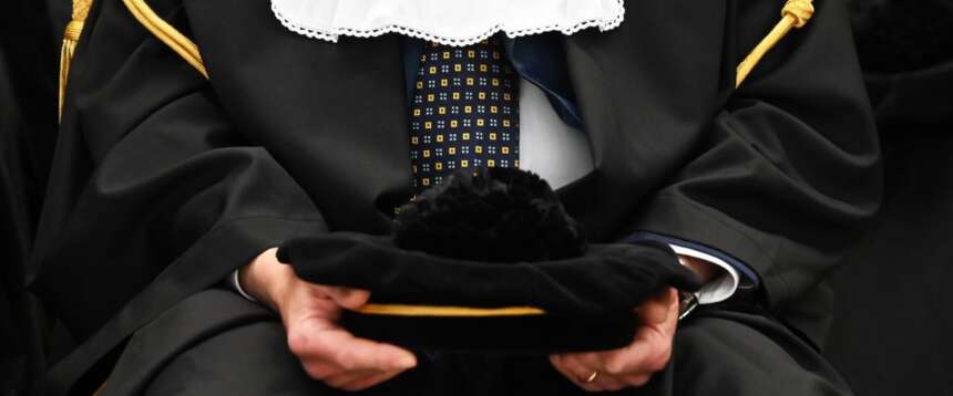 Il pentimento del giudice che ha attaccato colleghi e avvocati per il Sì: «Ho utilizzato un linguaggio non continente»