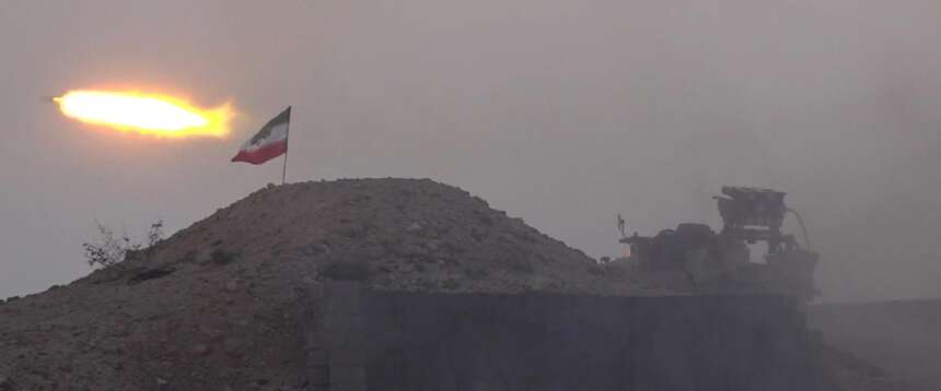 Un’altra notte di fuoco sul Medio Oriente. I Pasdaran rivendicano il «pieno controllo» dello Stretto di Hormuz