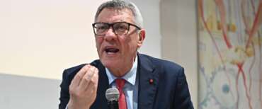 Landini insulta Meloni: “Non gliene fo*** nulla della giustizia”. FdI lo atterra con una frase