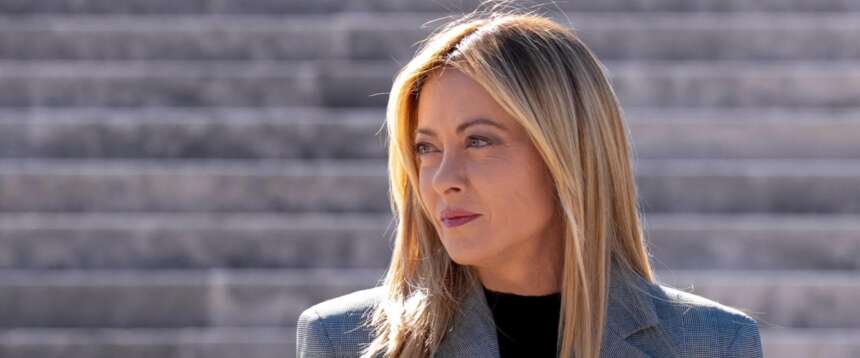Meloni: “Auguri a tutti i papà, supereroi di ogni figlia e figlio”