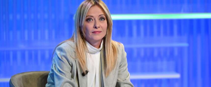 Migranti, sinistra e toghe rosse fuori gioco, sui clandestini l’Europa sposa il modello Italia. Meloni: “Si va nella giusta direzione”