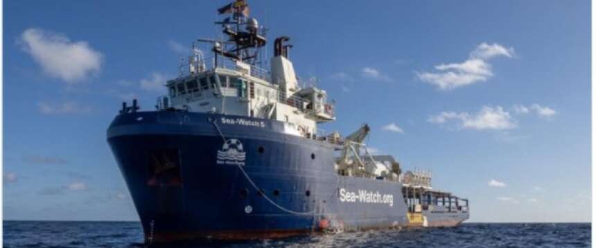 Migranti, il governo Meloni non si piega ai giudici. La “Sea Watch” multata per 10mila euro e bloccata nel porto