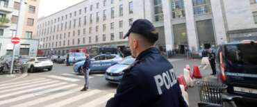 Allarme bomba al tribunale di Milano, palazzo evacuato e udienze saltate: scarcerate tre persone