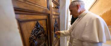 Papa Leone XIV quando ha riaperto l’appartamento nel Palazzo Apostolico dopo la morte di Bergoglio