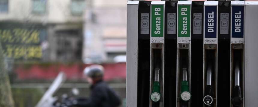 Il dl carburanti piace ad associazioni e autotrasportatori: “Bene così”