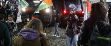 Una manifestazione pro-Pal con blocco dei binari