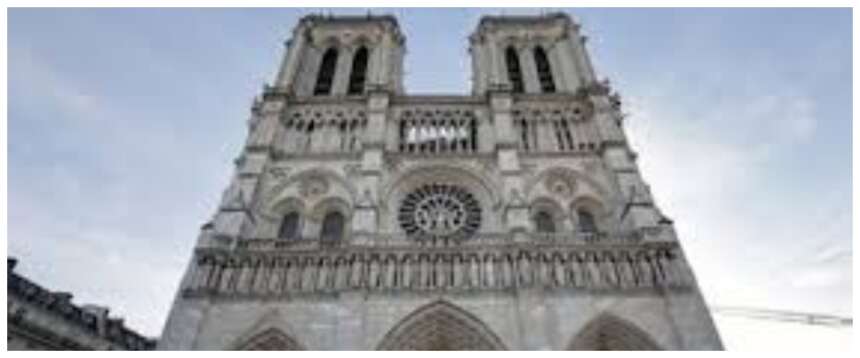 La Francia si riscopre “santa” e cattolica nonostante Macron: boom di battesimi a Pasqua