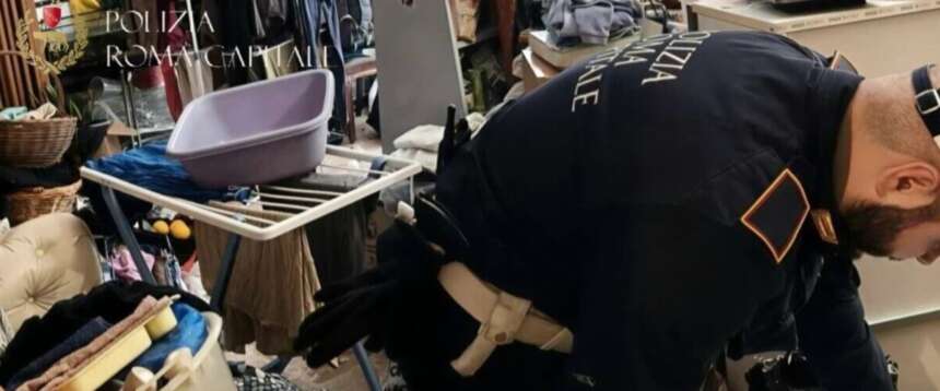 Choc a Roma, neonato abbandonato tra droga e rifiuti, denunciata la madre, fermato il padre