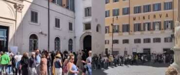 Data la grande affluenza di pubblico anche nel giorno di Pasquetta prorogata fino al 19 aprile l’esposizione dell'”Ecce Homo” di Antonello da Messina