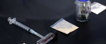 Usa nel panico, dopo il Fentanyl arriva il Kratom: può lasciare gravi effetti permanenti ed è simile agli oppiodi