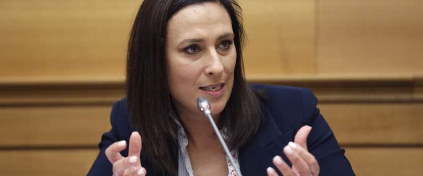 Migranti, blitz di FdI nei Cpr in Albania. Kelany annuncia la svolta: “I prossimi hotspot in Africa”