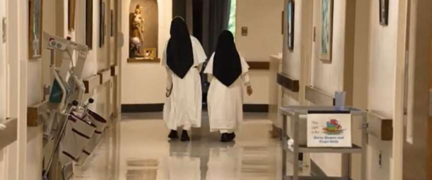 New York, i dem dichiarano guerra alle suore: o accettate l’agenda Lgbt o vi chiudiamo. Le religiose presentano ricorso federale