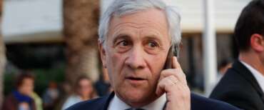 Forza Italia, vertice fiume dai Berlusconi: Tajani incassa la fiducia, restano i nodi capogruppo e congressi